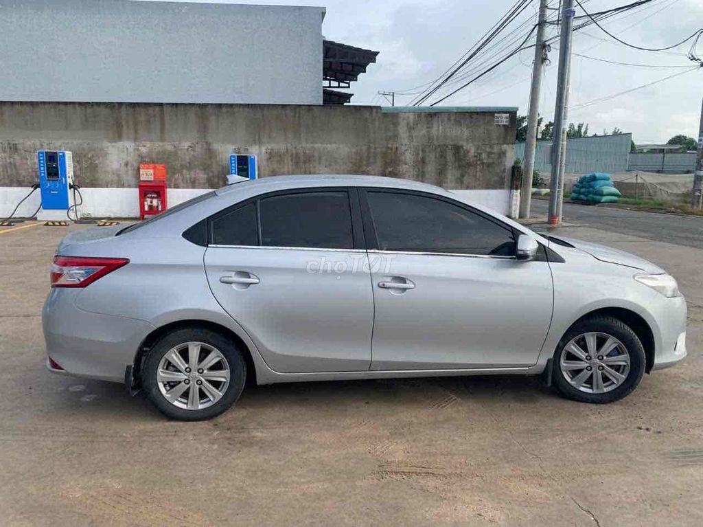 Toyota Vios 2014 серебристый механическая КПП 166.055 км