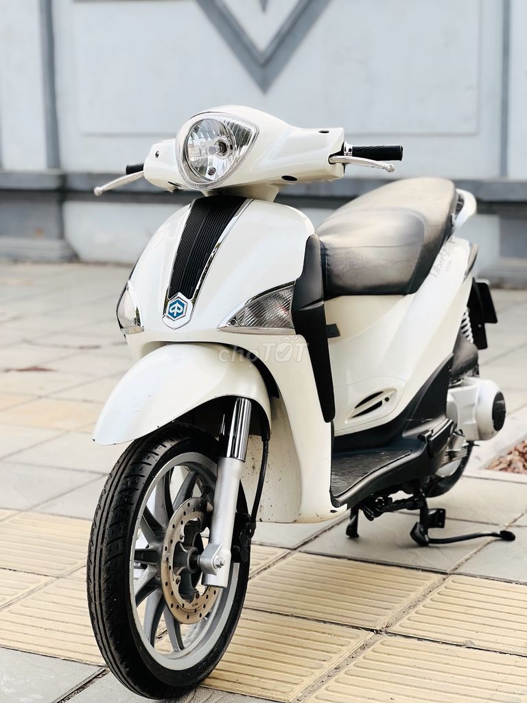 Piaggio Liberty 125 ie BIỂN HN CHÍNH CHỦ MÁY NGON. Mua bán Xe máy tại Quận Cầu Giấy Hà Nội được đăng bởi Đỗ Thanh Mai hình 1