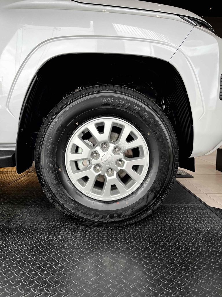 Mitsubishi Triton 2025 GLX 2WD AT - 10 km. Mua bán Ô tô tại Huyện Hòa Thành Tây Ninh được đăng bởi Trần Chí Cường hình 5