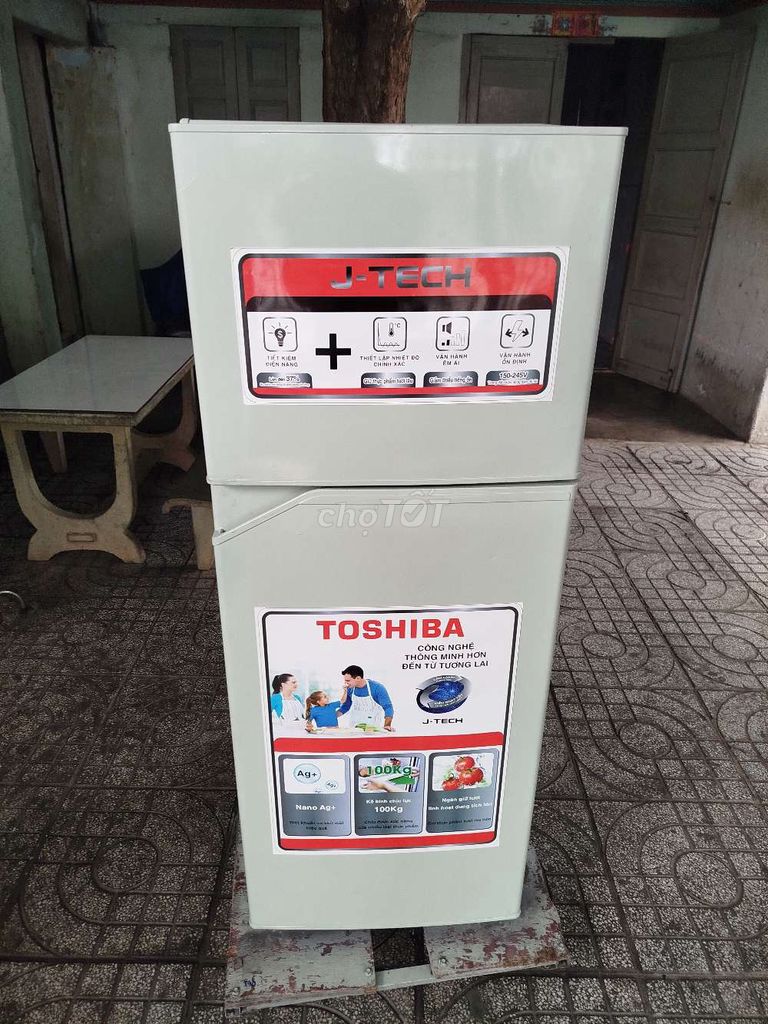 Tủ lạnh Toshiba xám Trắng mới 95%. Mua bán Tủ lạnh tại Huyện Xuyên Mộc Bà Rịa - Vũng Tàu được đăng bởi duy trinh hình 1