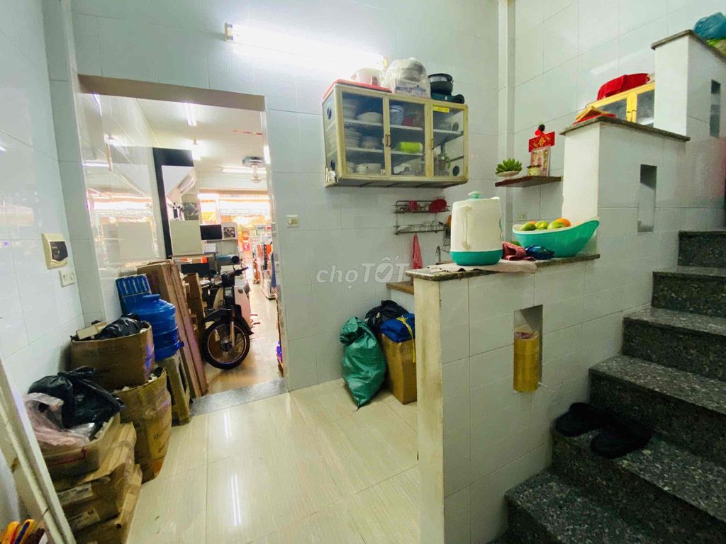 Nhà mặt tiền ngay trung tâm Quận 5.Khu kinh doanh. sầm uất . - ảnh 4