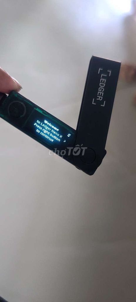 Ví lạnh Ledger Nano X xám. Mua bán Phụ kiện (Màn hình, Chuột...) tại Huyện Cần Giuộc Long An được đăng bởi Minh Tài hình 1