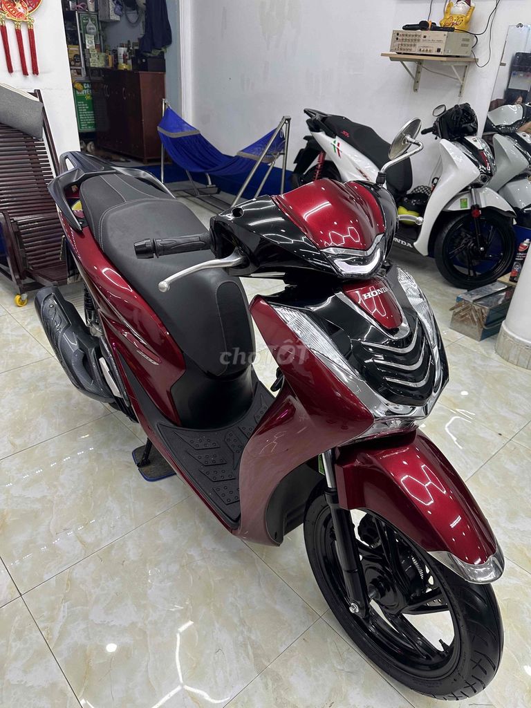 SH 125 ABS XE ĐẸP KM THẤP GIAD TỐT 69TR CÓ FIX. Mua bán Xe máy tại Thành phố Vũng Tàu Bà Rịa - Vũng Tàu được đăng bởi XE MÁY BẢO THANH  TPVŨNG TÀU hình 3