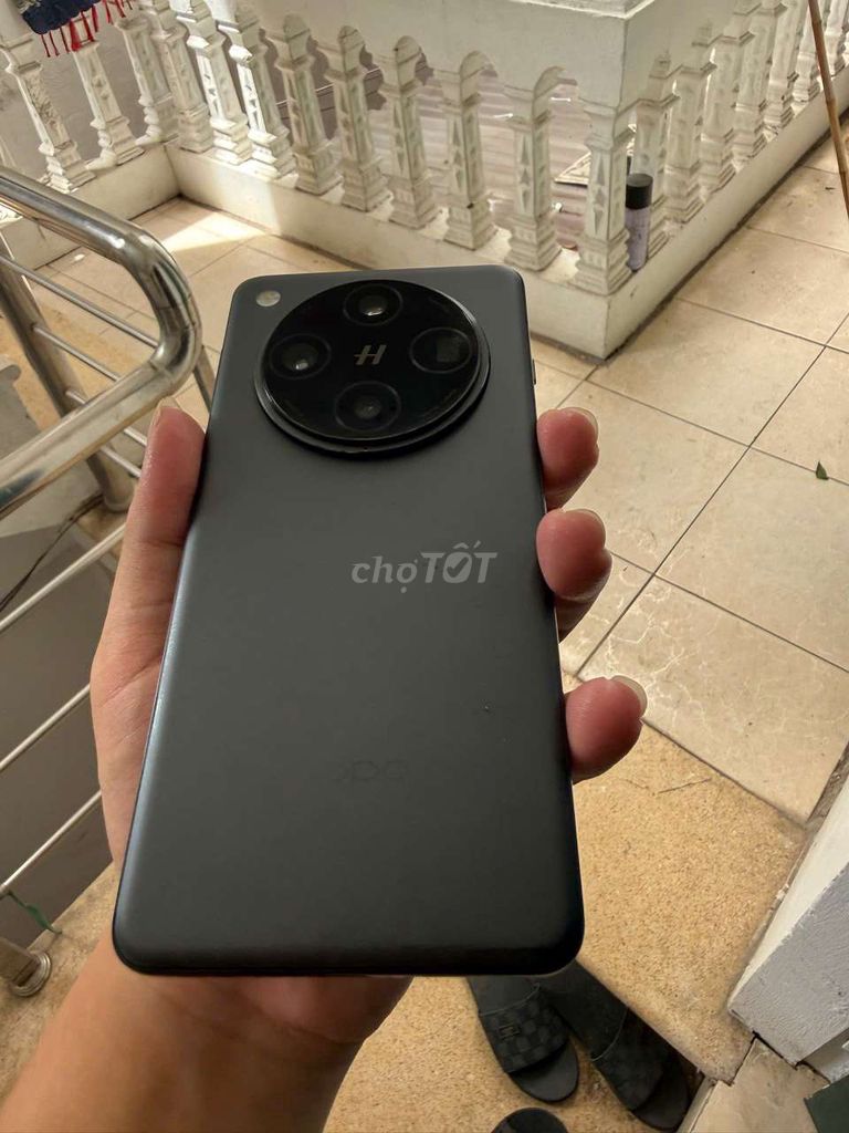 Oppo Find X8 Pro Đen Đã sử dụng. Mua bán Điện thoại tại Quận Tây Hồ Hà Nội được đăng bởi Hồng hình 1