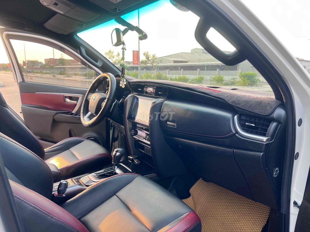 Toyota Fortuner 2021 2.4G Legende ODD chuẩn 5v km. Mua bán Ô tô tại Huyện Hà Trung Thanh Hóa được đăng bởi Nguyễn đức Tuân hình 15