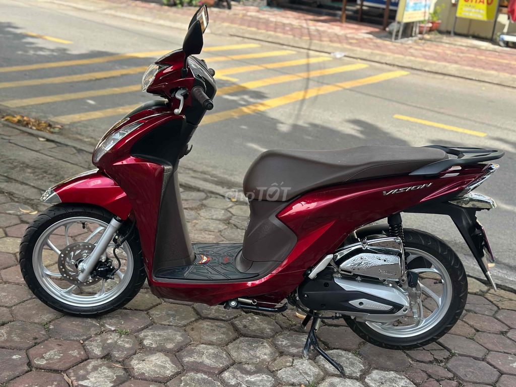 Vision 2024 xe ít đi mới chạy 4 nghìn cây số 28tr5. Mua bán Xe máy tại Thành phố Quảng Ngãi Quảng Ngãi được đăng bởi Hien hình 6