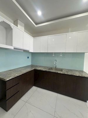 Cho thuê C/c Âu Cơ Tower, 3PN, 98m2 nhà trống, giá 10 tr/th