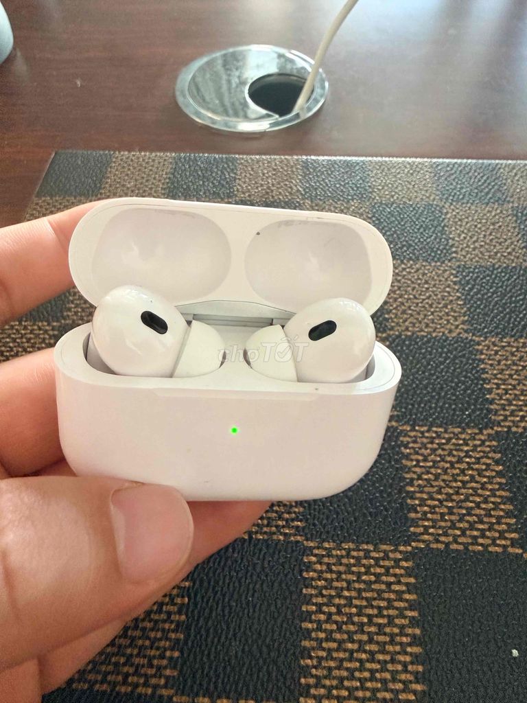 Tai nghe Apple AirPods Pro 2 Trắng. Mua bán Tivi, Âm thanh tại Thành phố Thuận An Bình Dương được đăng bởi Thuong hình 1