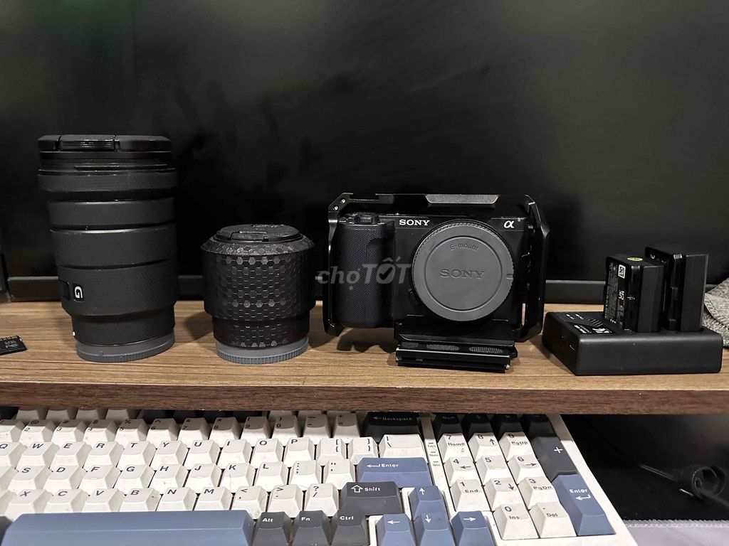 Máy ảnh Sony ZVE-10 II Đen kèm phụ kiện. Mua bán Máy ảnh, Máy quay tại Huyện Hóc Môn Tp Hồ Chí Minh được đăng bởi Trần Minh Chương hình 1