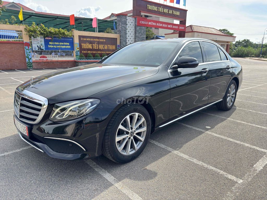 Mercedes Benz E Class 2019 E200 - 60 km. Mua bán Ô tô tại Quận 12 Tp Hồ Chí Minh được đăng bởi Nguyen van nhut hình 2