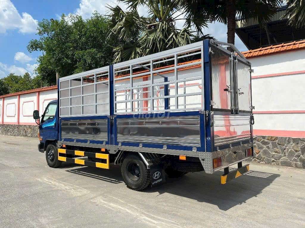 HYUNDAI W11S - THÙNG BẠT. Mua bán Xe tải, xe ben tại Huyện Châu Thành A Hậu Giang được đăng bởi Xe Tải Miền Tây Giá Tốt hình 3