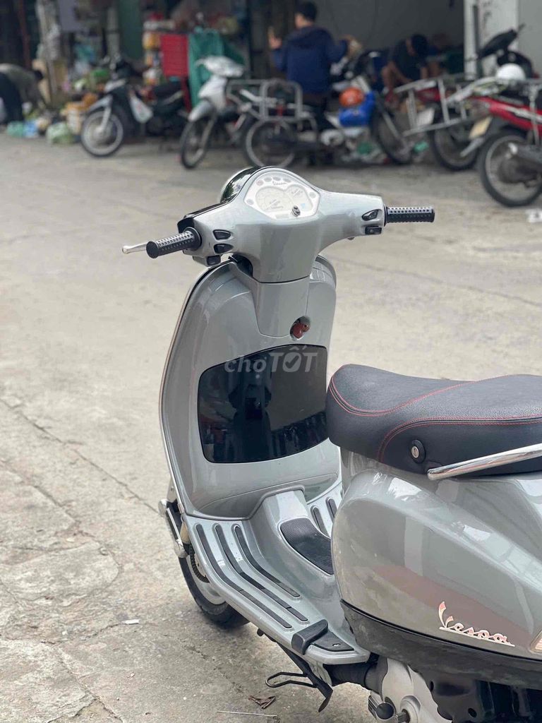 PIAGGIO VESPA 125cc xe đẹp máy chất như mới. Mua bán Xe máy tại Quận Nam Từ Liêm Hà Nội được đăng bởi Cường nguyễn hình 5