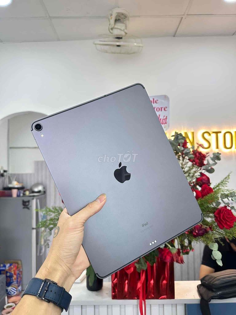 IPAD PRO 12.9 2018 64G 4G LƯỚT SẠC ÍT LẦN