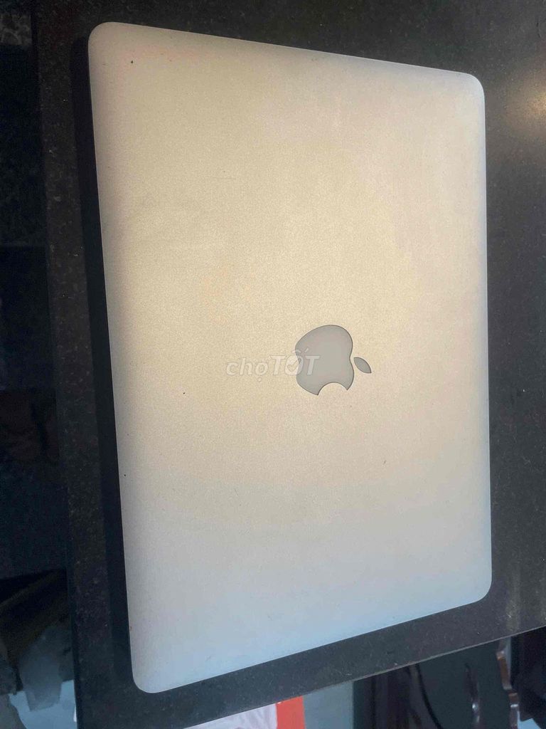 Apple Macbook Air 2015 i5 13 inch 4GB/256GB. Mua bán Laptop tại Quận 7 Tp Hồ Chí Minh được đăng bởi Nguyễn Nhã Uyên hình 1