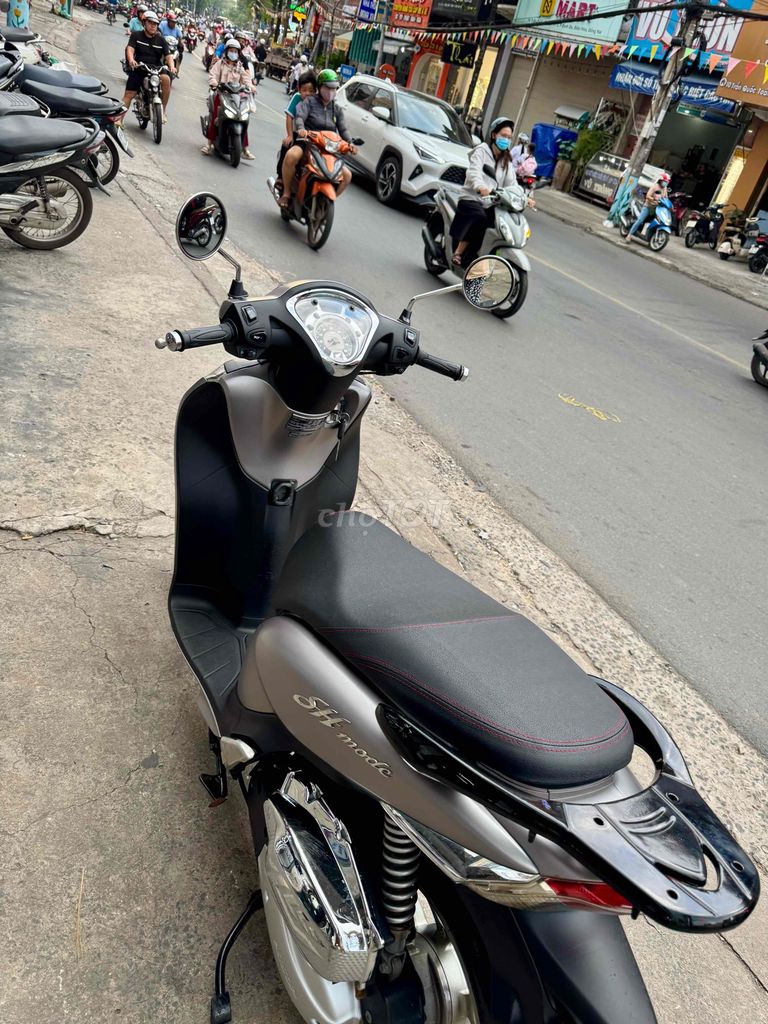 Honda SH Mode 2015 Xám đen. Mua bán Xe máy tại Thành phố Biên Hòa Đồng Nai được đăng bởi XE MÁY CŨ THÀNH MỸ  hình 7