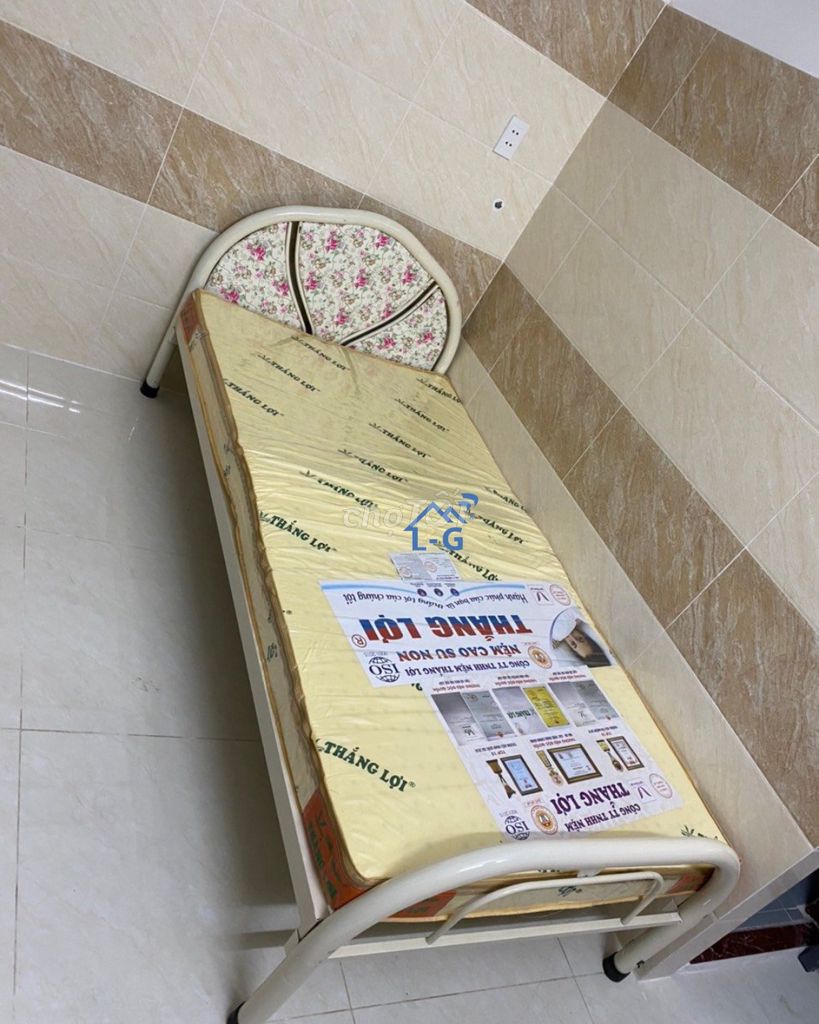 Giường sắt Giường sắt Giường sắt Giường sắt Giường. Mua bán Giường, chăn ga gối nệm tại Thành phố Thủ Đức Tp Hồ Chí Minh được đăng bởi Lâm Gia Home hình 1