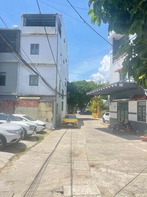 Аренда · 3 комн. · 179 м² · Quận Thanh Khê, ул. Đường Hà Huy Tập