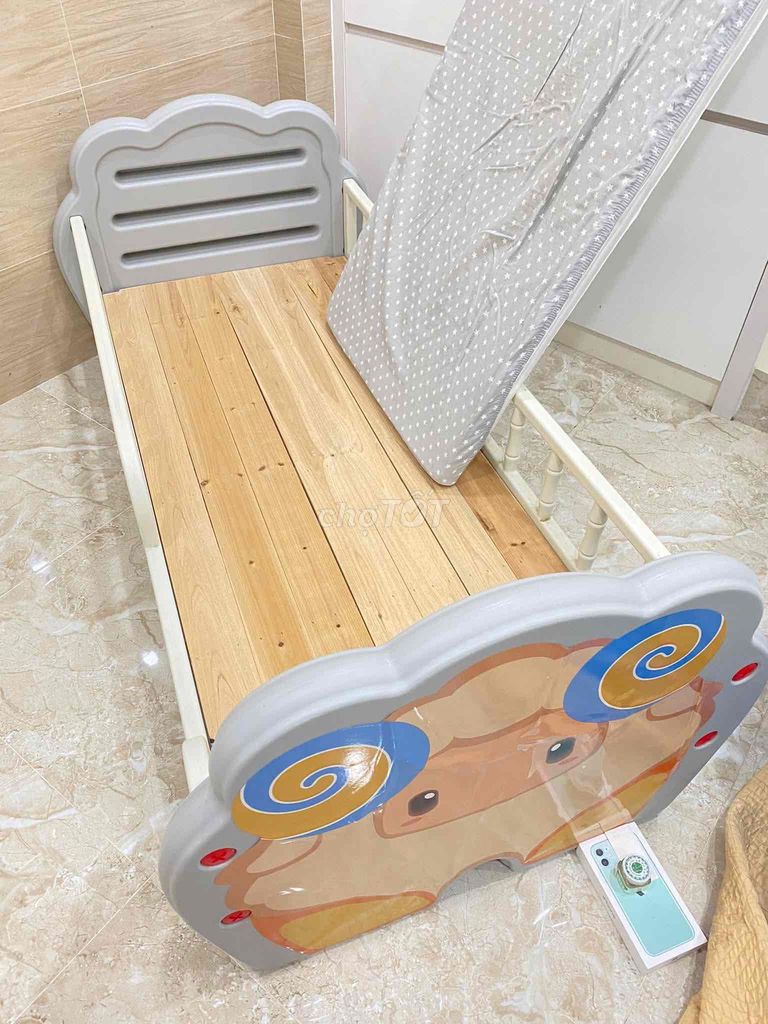 Giường trẻ em Holla Nhựa Gỗ. Mua bán Mẹ và bé tại Thành phố Buôn Ma Thuột Đắk Lắk được đăng bởi Kim Liên hình 1