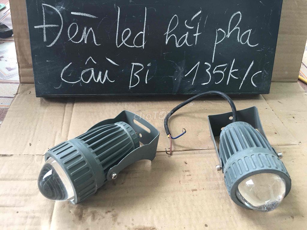 Đèn LED hắt pha Xám chống nước. Mua bán Đèn tại Thị xã Duy Tiên Hà Nam được đăng bởi hinh dieu linh hình 1