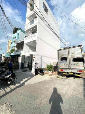 Nhà này ko mua thì mua nhà nào nữa ạ ! 5 Tầng BTCT