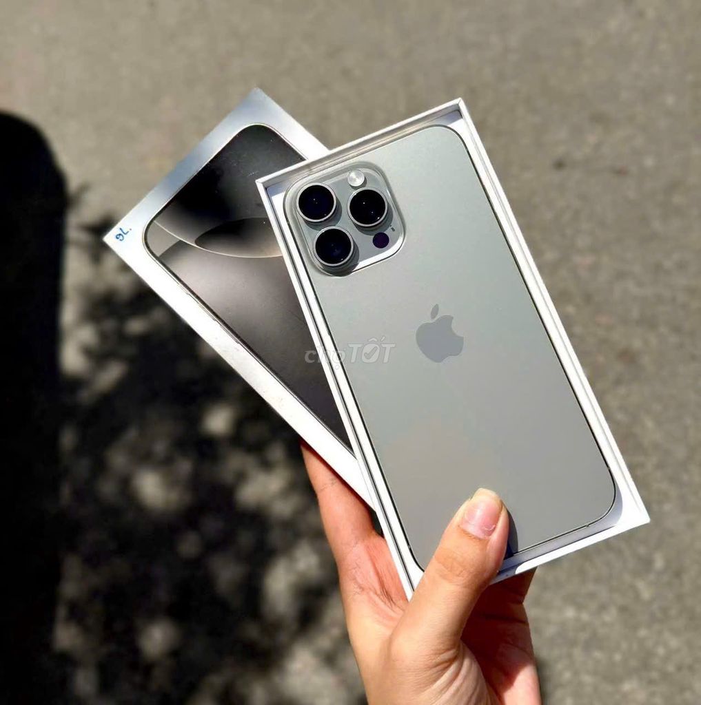 iPhone 15 Pro Max Titan A17 Pro. Mua bán Điện thoại tại Quận Hải Châu Đà Nẵng được đăng bởi viết tuấn hình 1