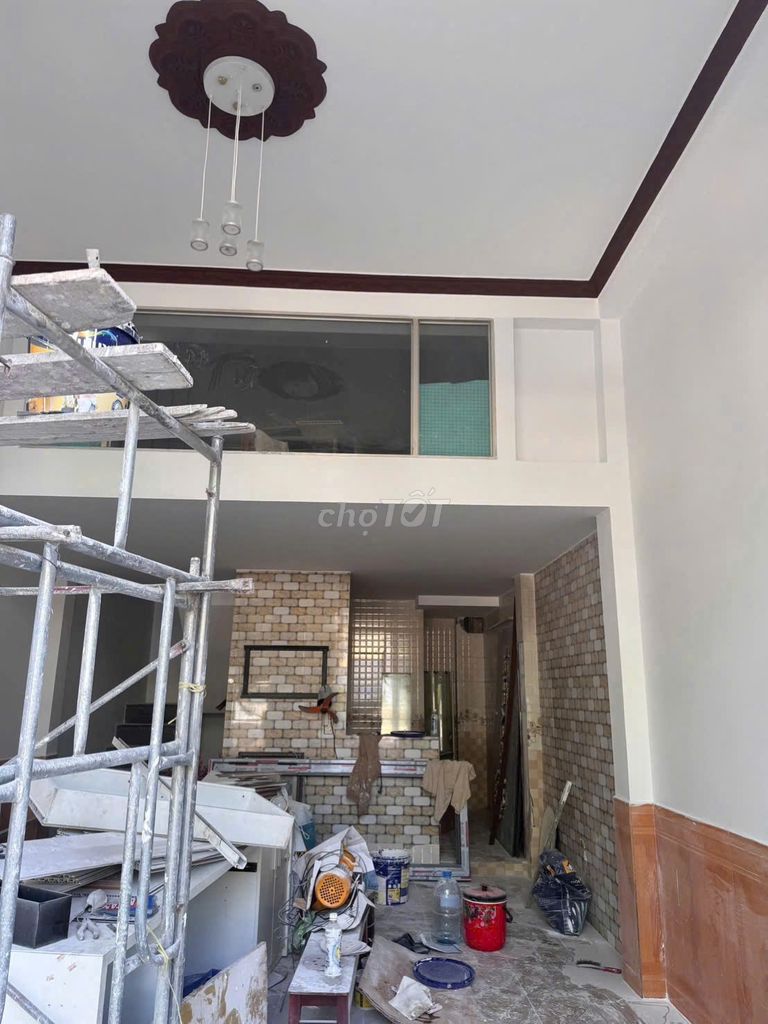 Nhà 2 tầng mặt tiền nguyễn văn tạo- ngay bến xe