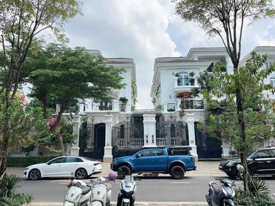 Nhà Đường Nguyễn Thị Thập. DT 15x25,5. Hầm 4 Lầu. có hồ bơi. 75 tỷ SHR. Mua bán nhà ở tại Quận 7 Tp Hồ Chí Minh được đăng bởi Phạm Văn Bắc