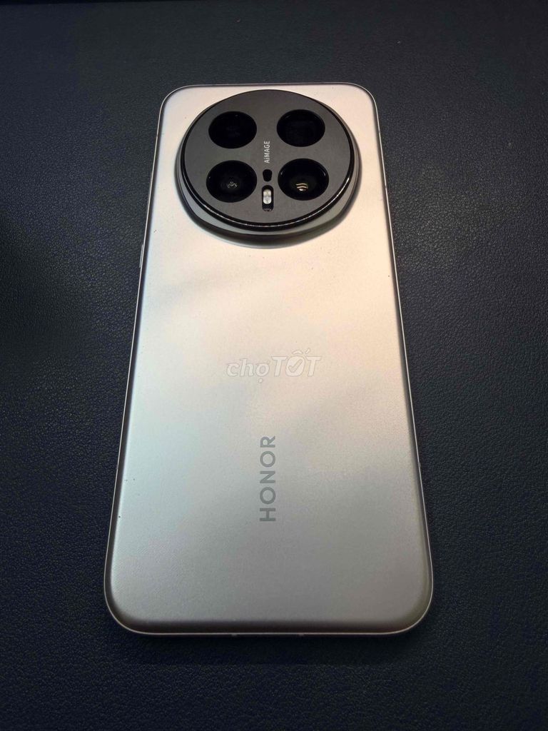 Honor Magic 8 Pro 16GB/512GB vàng nội địa. Mua bán Điện thoại tại Quận Kiến An Hải Phòng được đăng bởi Nghĩa hình 1