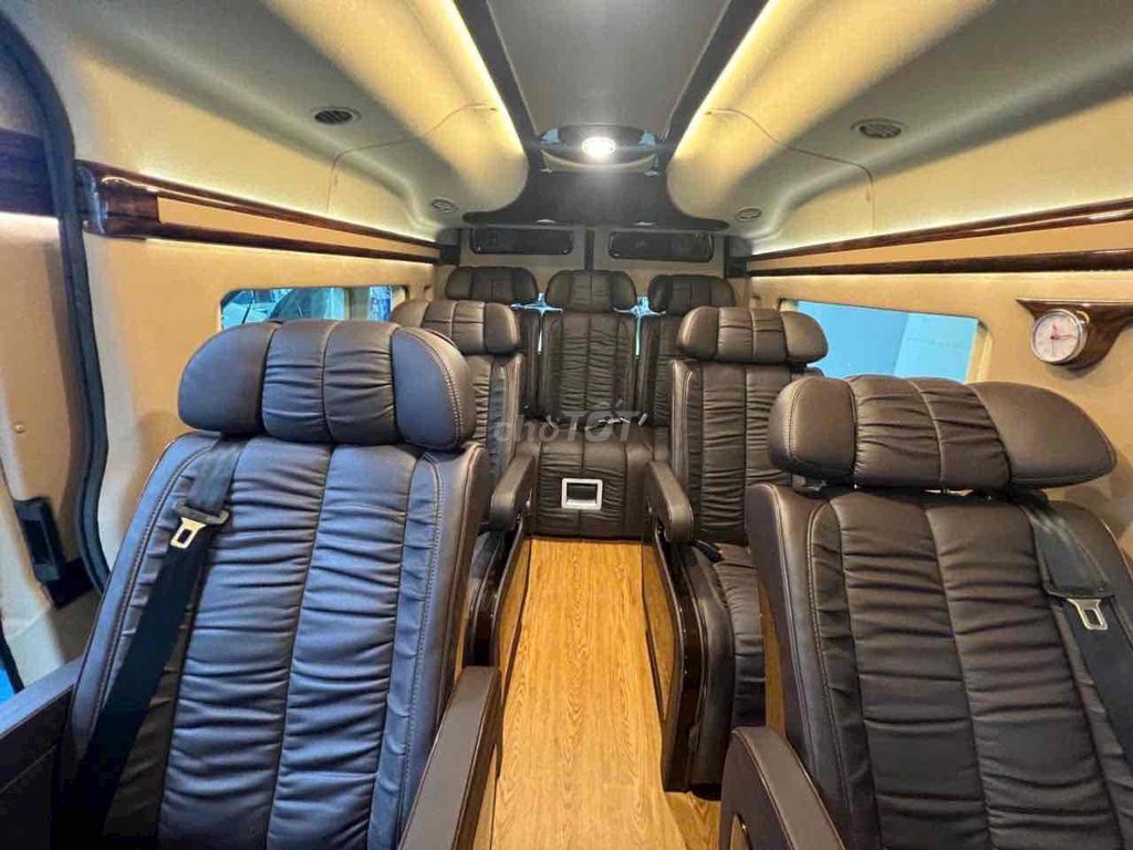 Ford Transit 2022 Limousine autokingdong. Mua bán Ô tô tại Quận Long Biên Hà Nội được đăng bởi Nguyễn Văn Tuấn hình 11