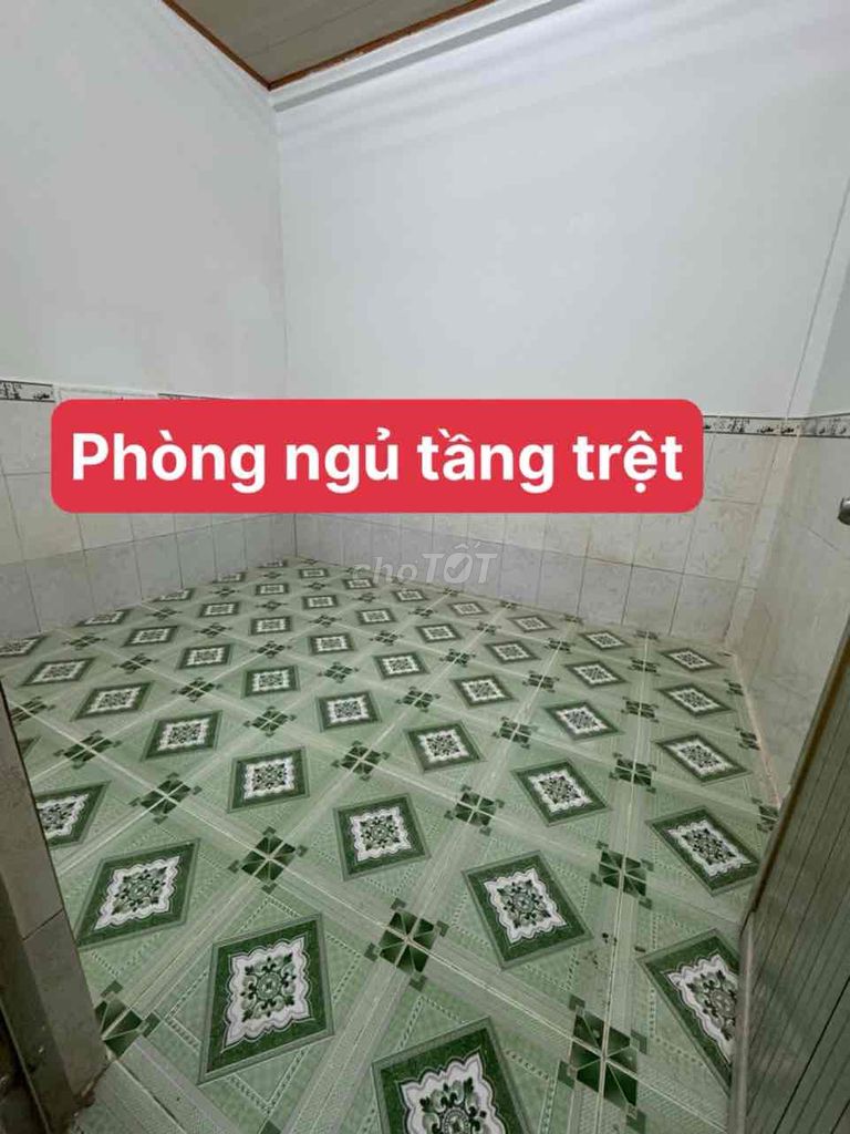 BÁN NHÀ LẦU CÓ 3 PHÒNG NGỦ CÁCH CHỢ XUÂN KHÁNH 50M