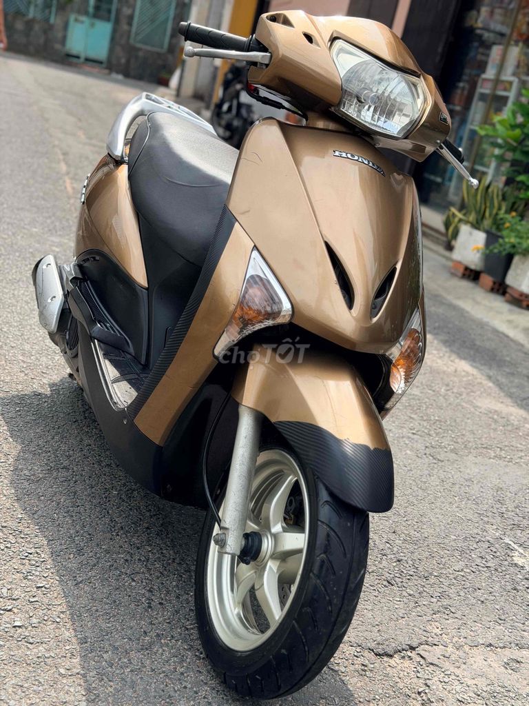 Honda Lead 2011 Золотистый