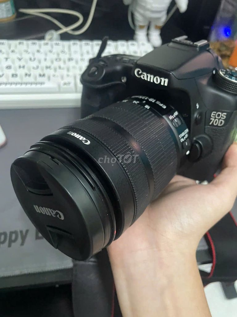 Máy ảnh Canon EOS 70D Đen APS-C. Mua bán Máy ảnh, Máy quay tại Quận Cái Răng Cần Thơ được đăng bởi nghĩa Nguyễn hình 1