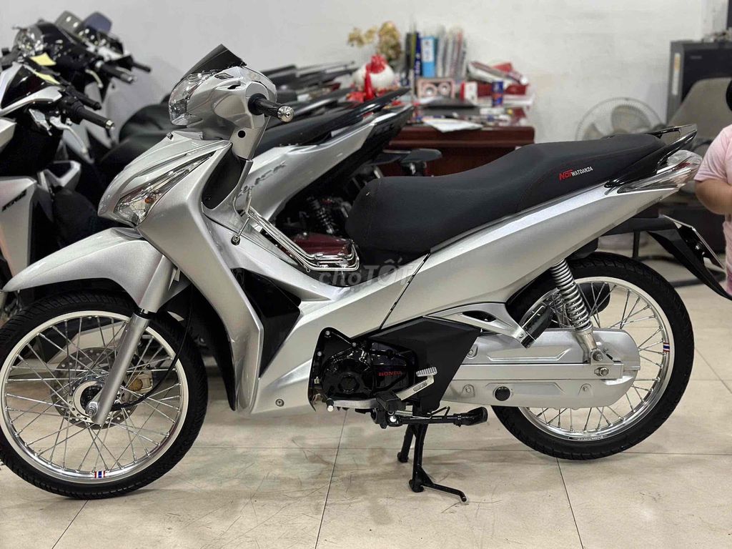 Honda Future 2012 Bạc. Mua bán Xe máy tại Quận 6 Tp Hồ Chí Minh được đăng bởi Cửa Hàng Xe Máy Hoà Bùi hình 2