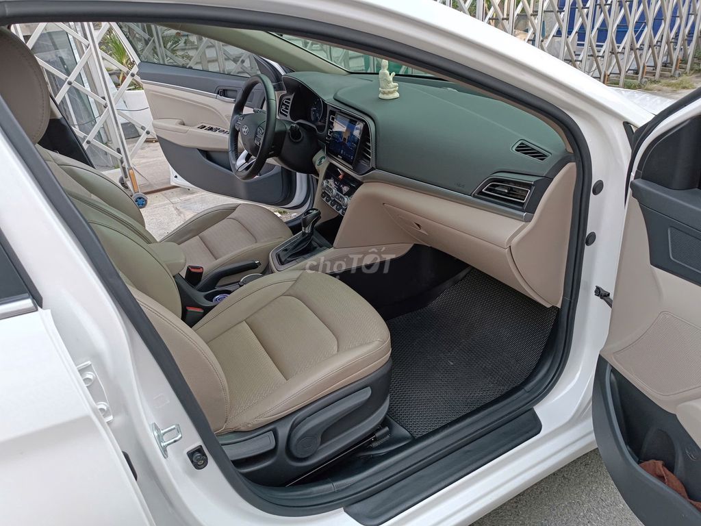 Hyundai Elantra 2021 2.0GLS màu trắng. Mua bán Ô tô tại Quận Gò Vấp Tp Hồ Chí Minh được đăng bởi Huy 702 hình 4