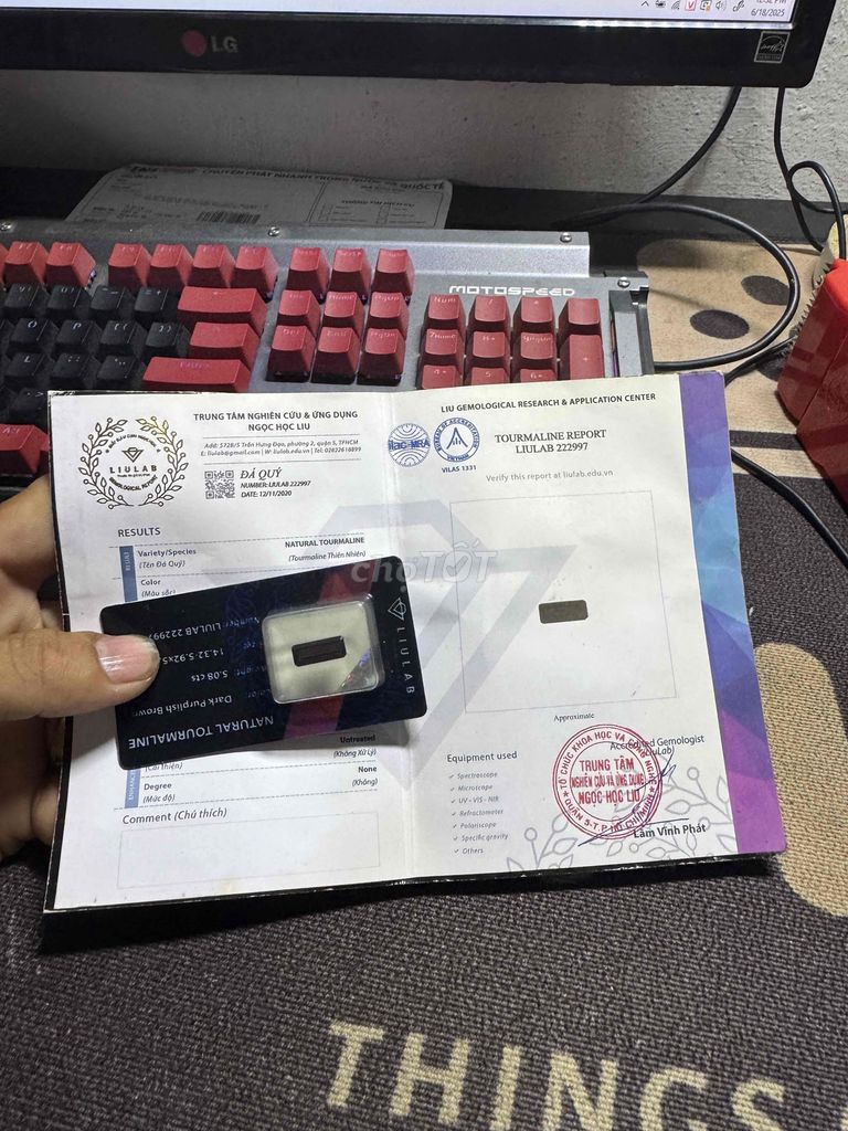 Đá Tourmaline nâu đậm 5.08cts (được tặng kg dùng)