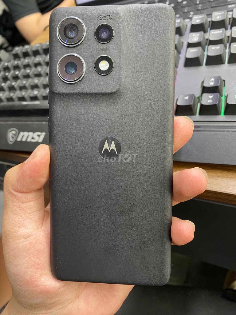 Motorola Edge 50 Pro 12GB/512GB Đen. Mua bán Điện thoại tại Quận Đống Đa Hà Nội được đăng bởi Luxthumua Tây Mỗ hình 1