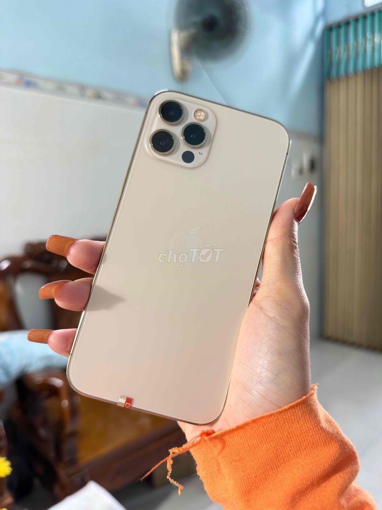 Apple iPhone 12 Pro 128GB Vàng 99%. Mua bán Điện thoại tại Thành phố Biên Hòa Đồng Nai được đăng bởi Huỳnh  hình 1
