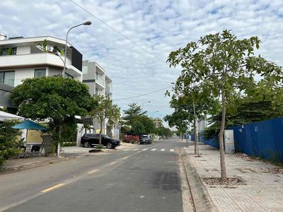 Lô đất sổ hồng đường 16m trong KDC Đào Sư Tích. Mua bán Đất tại Huyện Nhà Bè Tp Hồ Chí Minh được đăng bởi Quang Tân BĐS 