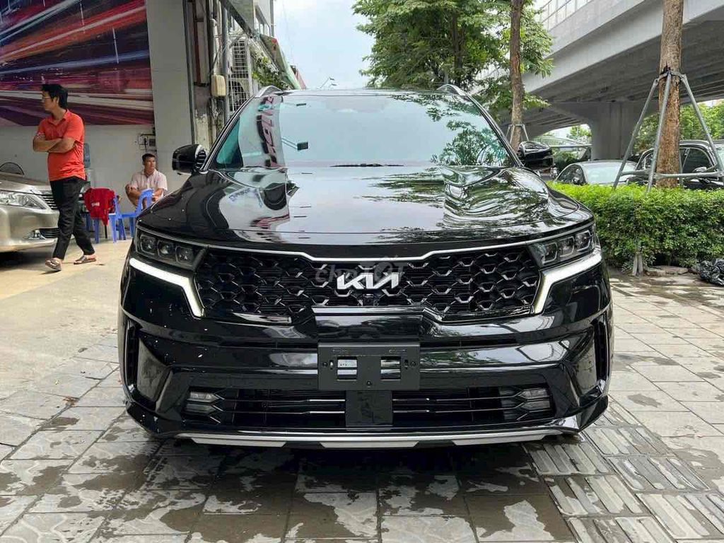 CẦN BÁN KIA SORENTO 2.2D SINGNATURE MODEl 2023