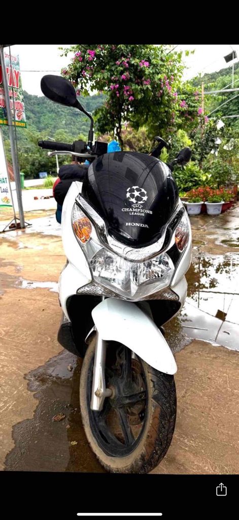 PCX 125cc 2011. Mua bán Xe máy tại Thành phố Nha Trang Khánh Hòa được đăng bởi Yurii hình 1