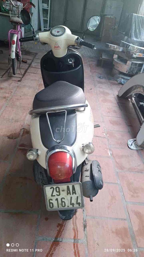 nhà thừa chiếc xe tay ga 50 CC cần bán. Mua bán Xe máy tại Quận Nam Từ Liêm Hà Nội được đăng bởi tâm hình 3