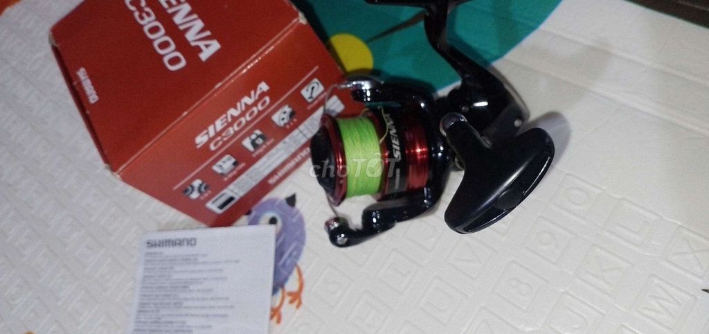 Máy câu cá Shimano Sienna C3000 Đen, Đỏ Mới 99.99%. Mua bán Đồ thể thao, Dã ngoại tại Thành phố Cẩm Phả Quảng Ninh được đăng bởi minhduc08 hình 1