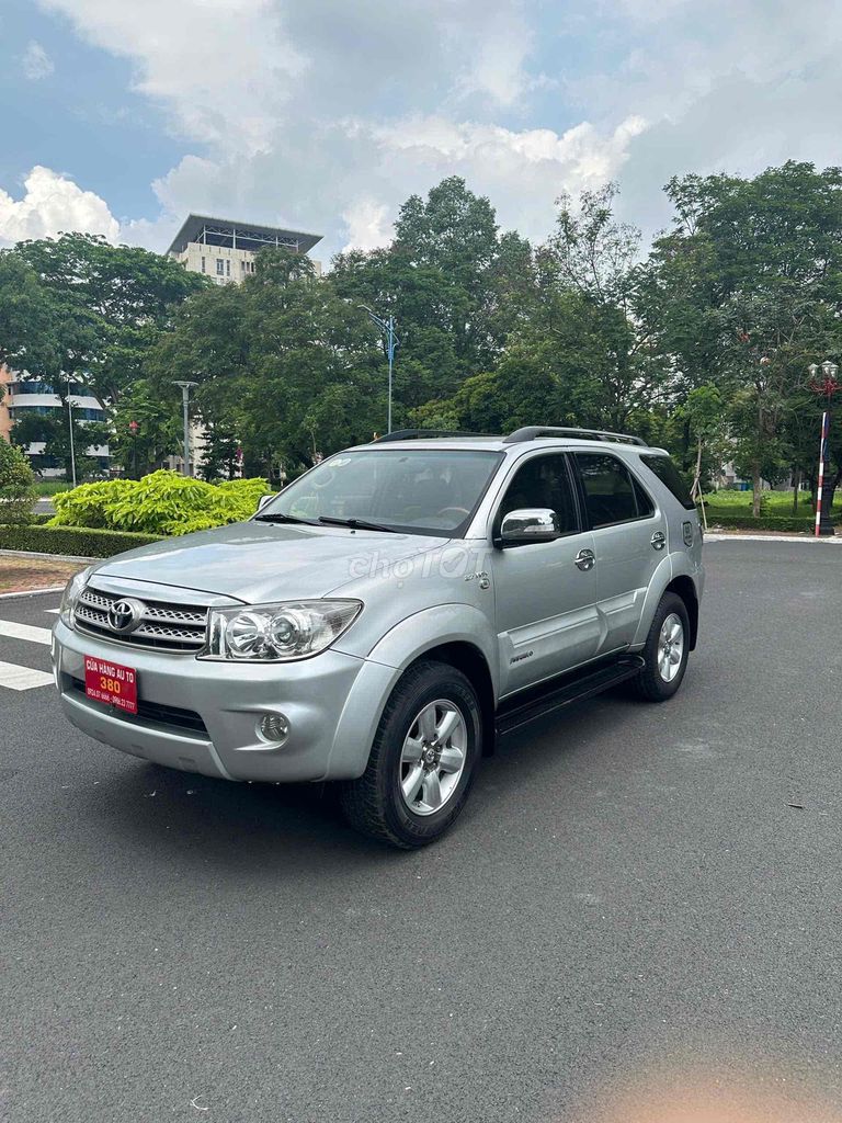 Toyota Fortuner 2009 -AT