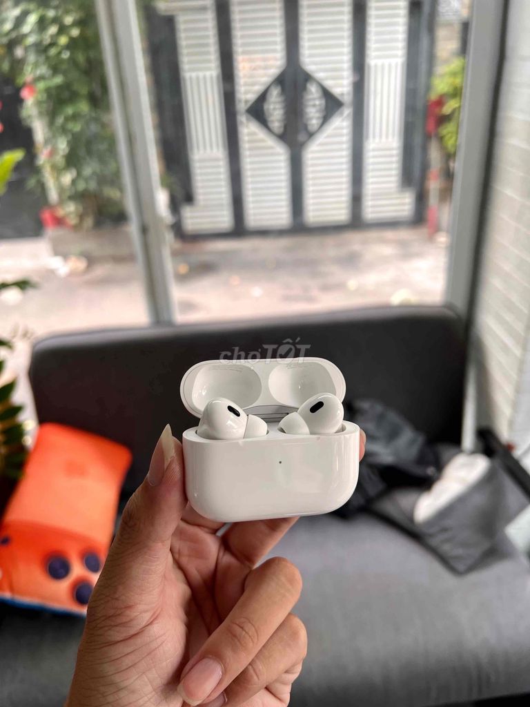 Tai nghe Apple AirPods Pro 2 Trắng. Mua bán Tivi, Âm thanh tại Quận Bình Thạnh Tp Hồ Chí Minh được đăng bởi Nguyen Quoc Huy hình 1