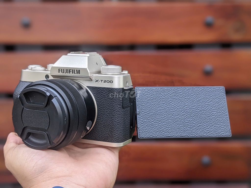 [Máy ảnh KTS] Fujifilm XT200 gold kèm lens 15-45MM. Mua bán Máy ảnh, Máy quay tại Quận 6 Tp Hồ Chí Minh được đăng bởi may anh KTS hình 1