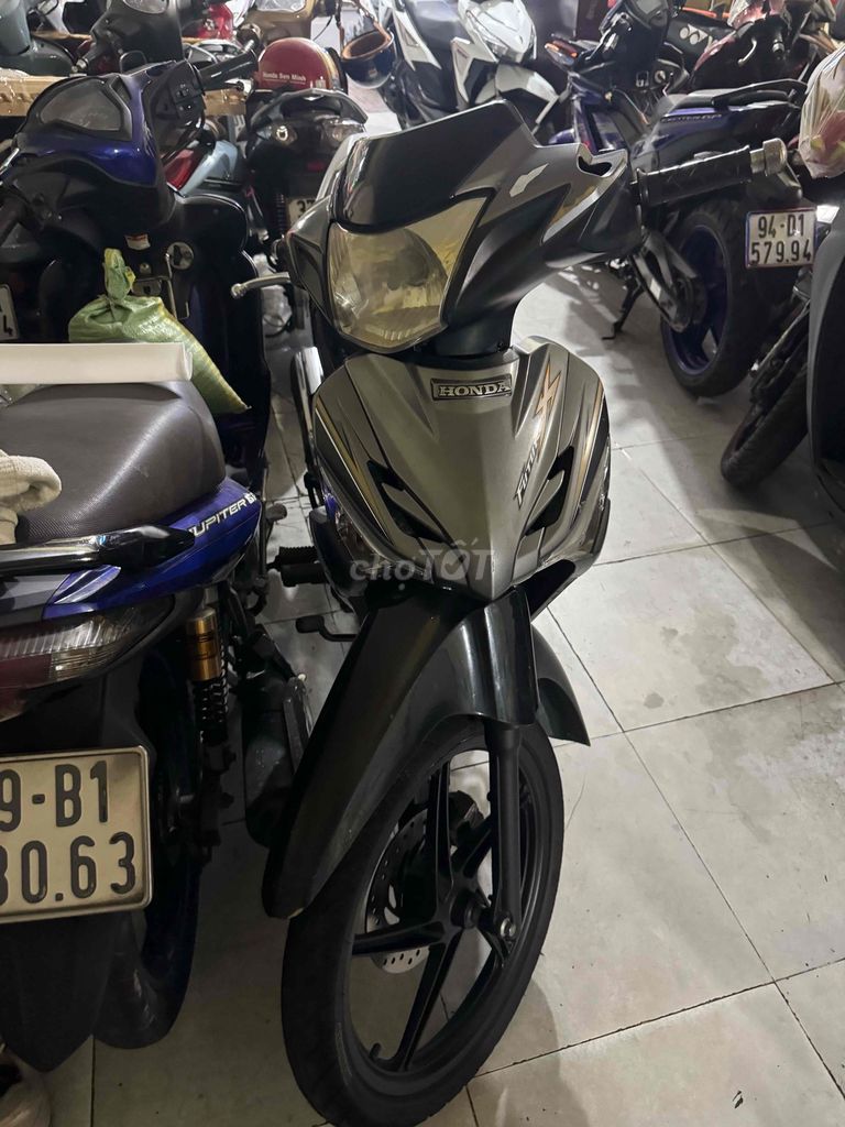 Honda Future X FI серый инжектор