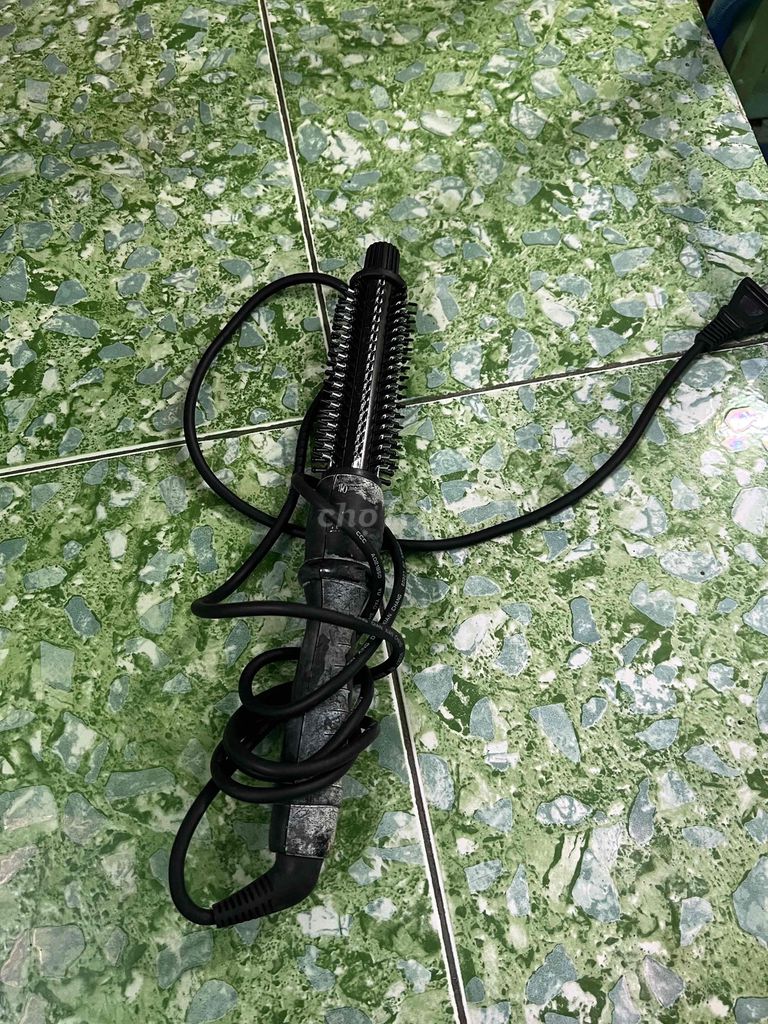 Lược điện tạo kiểu tóc đen. Mua bán Phụ kiện thời trang khác tại Quận 11 Tp Hồ Chí Minh được đăng bởi Lynnlynn hình 1
