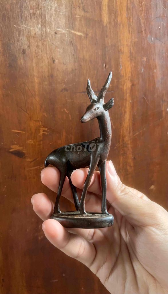 tượng nai gỗ. Mua bán Đồ sưu tầm, đồ cổ tại Thành phố Châu Đốc An Giang được đăng bởi Lê Bình Cầm Đồ 2 hình 1