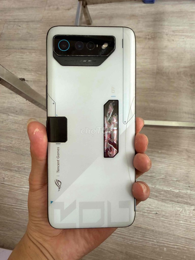 Asus ROG Phone 7 Ultimate 16GB/512GB Trắng. Mua bán Điện thoại tại Quận Long Biên Hà Nội được đăng bởi Nguyễn Hoàng hình 1