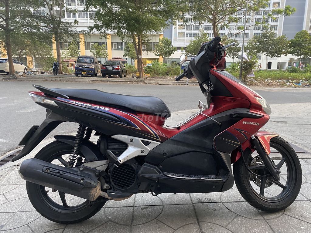 Đổi xe bán airblade đỏ đen, nữ đi, giá rẻ. Mua bán Xe máy tại Thành phố Thủ Đức Tp Hồ Chí Minh được đăng bởi Nhất Chi Mai hình 5